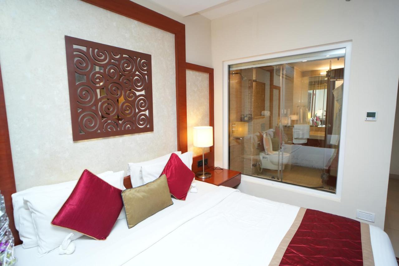 The Altruist Business Hotel Hitech Хидерабад Екстериор снимка