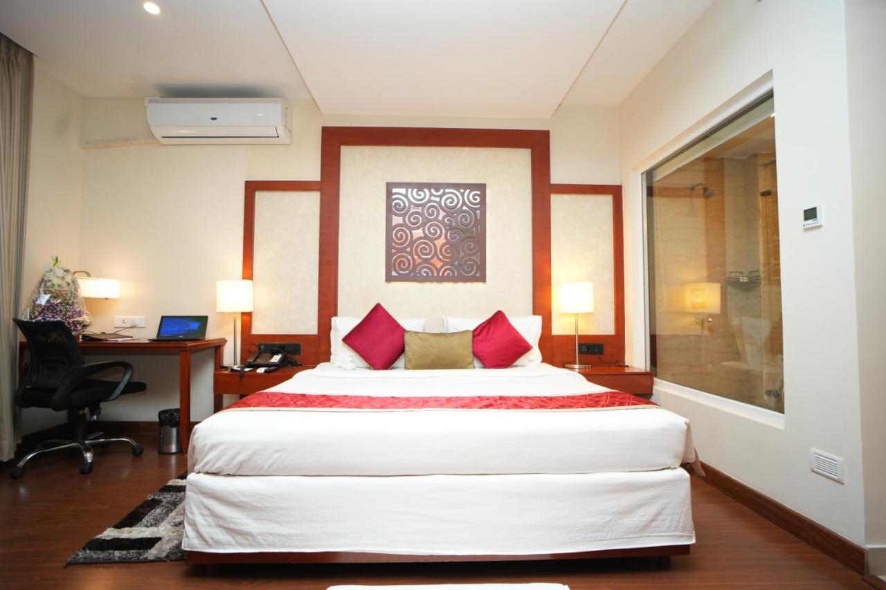 The Altruist Business Hotel Hitech Хидерабад Екстериор снимка