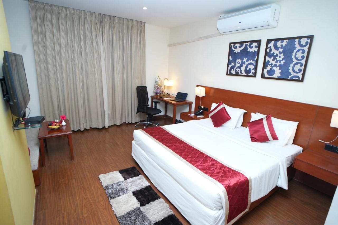 The Altruist Business Hotel Hitech Хидерабад Екстериор снимка