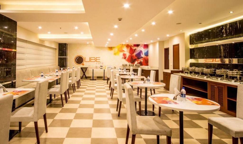 The Altruist Business Hotel Hitech Хидерабад Екстериор снимка